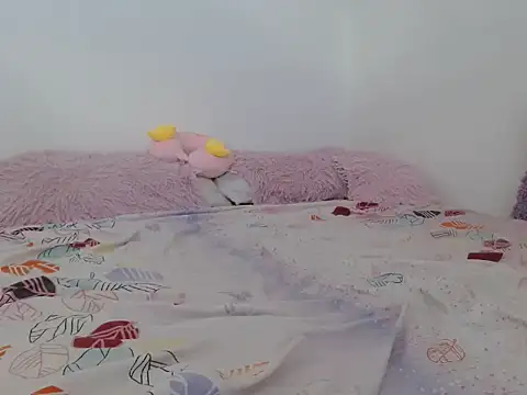 milfevha online show from December 13, 2025, 8:14 pm