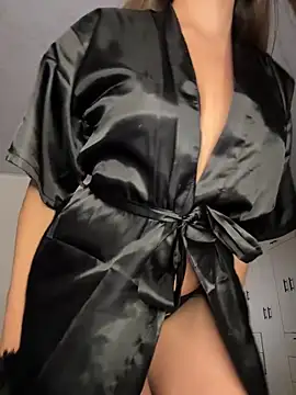 Iris lee online show from October 19, 2025, 9:59 pm