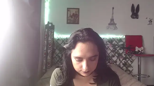 Snapshot of Candyparis chatting on January 4, 2025, 10:24 pm Candyparis online show from January 4, 2025, 10:24 pm