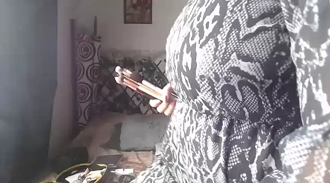 Snapshot of Candyparis chatting on January 15, 2025, 7:23 pm Candyparis online show from January 15, 2025, 7:23 pm