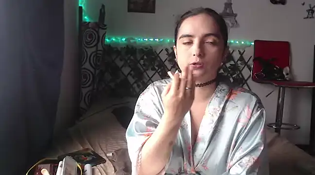 Snapshot of Candyparis chatting on January 25, 2025, 6:13 pm Candyparis online show from January 25, 2025, 6:13 pm