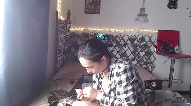 Snapshot of Candyparis chatting on January 27, 2025, 6:41 pm Candyparis online show from January 27, 2025, 6:41 pm