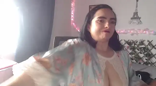 Snapshot of Candyparis chatting on February 4, 2025, 8:59 pm Candyparis online show from February 4, 2025, 8:59 pm