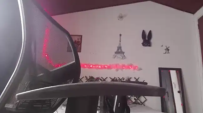 Snapshot of Candyparis chatting on February 20, 2025, 8:58 pm Candyparis online show from February 20, 2025, 8:58 pm