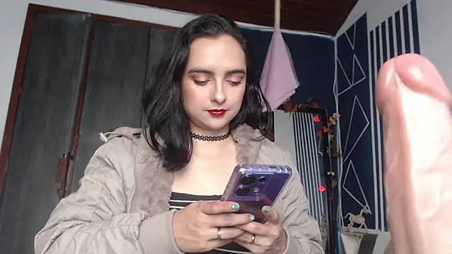 Snapshot of Candyparis chatting on March 18, 2025, 6:48 pm Candyparis online show from March 18, 2025, 6:48 pm