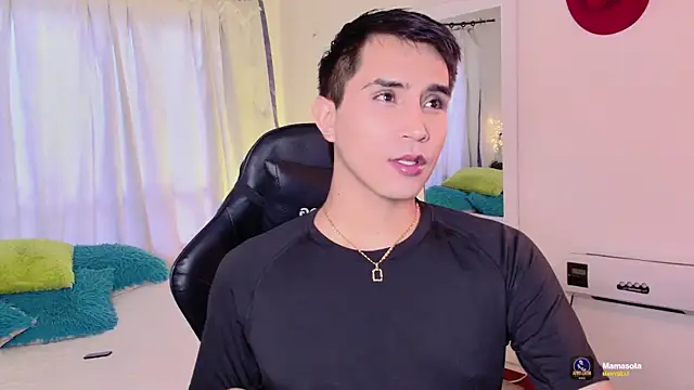 Chris Maddox online show from November 18, 2025, 8:35 pm