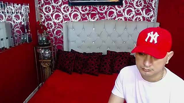 BOYSPEIN online show from March 22, 2025, 10:49 am