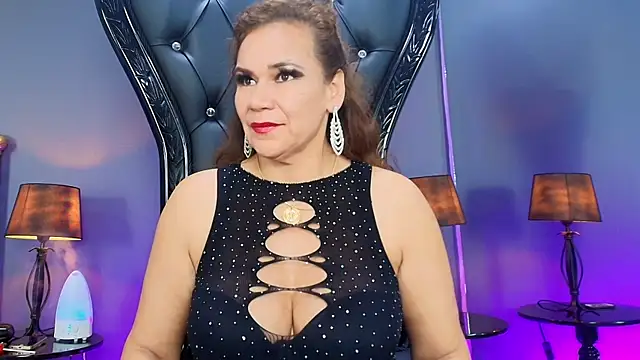 Snapshot of MelaniaKnauss chatting on March 8, 2025, 11:49 pm MelaniaKnauss online show from March 8, 2025, 11:49 pm