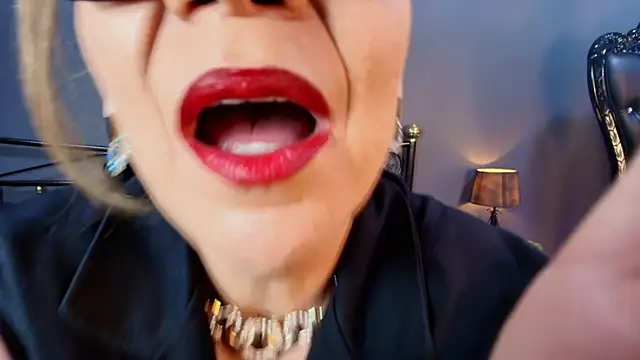 Snapshot of MelaniaKnauss chatting on September 11, 2025, 8:42 pm MelaniaKnauss online show from September 11, 2025, 8:42 pm