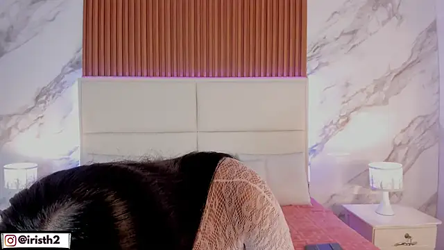 Iris Thompson  online show from April 12, 2026, 10:26 pm