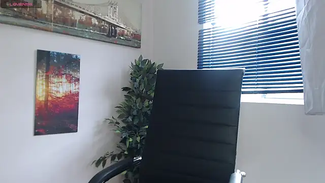 lucy diiaz online show from December 26, 2024, 7:05 pm