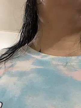 eva sexx69 online show from April 15, 2026, 12:01 pm