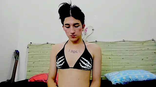 Evil Queen13 online show from December 13, 2025, 7:53 pm