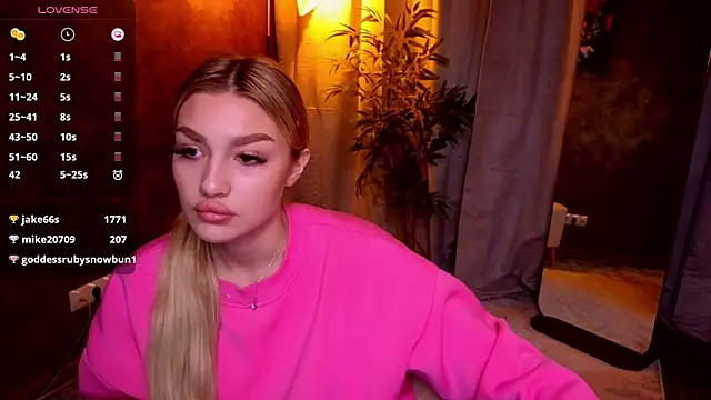 Ella Milla online show from January 23, 2025, 11:48 am