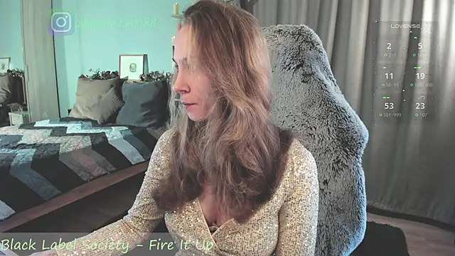 Snapshot of _Eva_Adama chatting on February 14, 2026, 5:32 pm Eva Adama online show from February 14, 2026, 5:32 pm