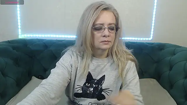 IvanaCharm online show from February 12, 2025, 4:23 am