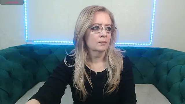 IvanaCharm online show from March 1, 2025, 4:26 am