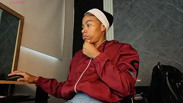 YummyDuooo online show from December 4, 2025, 11:52 am