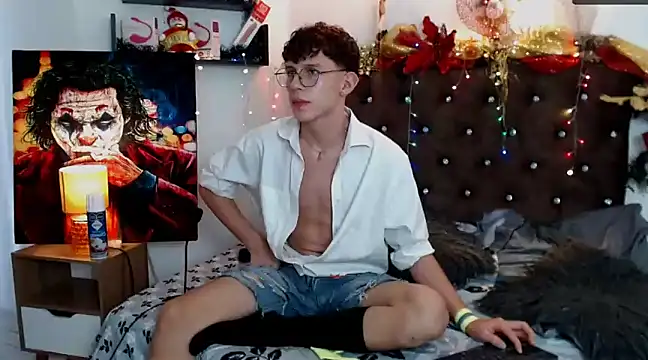 flowers18 online show from December 28, 2024, 9:08 pm