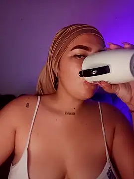 Celeste camila18 online show from March 27, 2026, 7:58 am