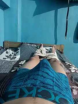 Snapshot of funnguy25 chatting on September 30, 2025, 6:40 am funnguy25 online show from September 30, 2025, 6:40 am