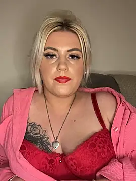 Blondiee3088 online show from December 19, 2024, 3:41 pm