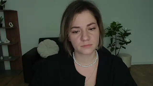 Snapshot of MariaSttone chatting on December 4, 2024, 12:47 pm MariaSttone online show from December 4, 2024, 12:47 pm