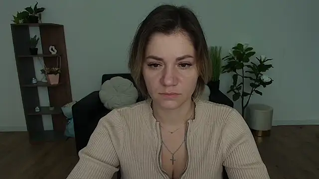 Snapshot of MariaSttone chatting on December 23, 2024, 11:47 am MariaSttone online show from December 23, 2024, 11:47 am
