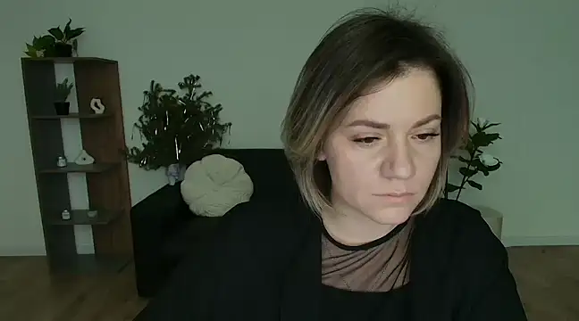 Snapshot of MariaSttone chatting on January 4, 2025, 3:49 pm MariaSttone online show from January 4, 2025, 3:49 pm