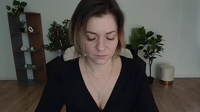 Snapshot of MariaSttone chatting on January 17, 2025, 9:06 am MariaSttone online show from January 17, 2025, 9:06 am