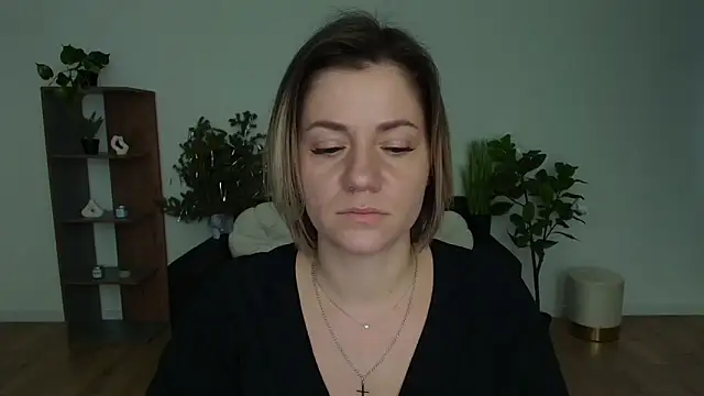 Snapshot of MariaSttone chatting on January 17, 2025, 12:10 pm MariaSttone online show from January 17, 2025, 12:10 pm