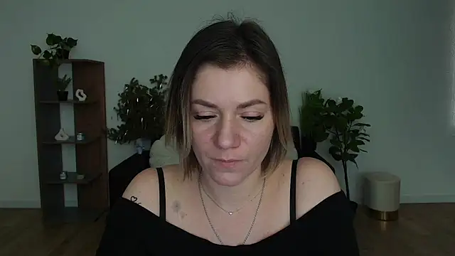 Snapshot of MariaSttone chatting on February 3, 2025, 2:34 pm MariaSttone online show from February 3, 2025, 2:34 pm