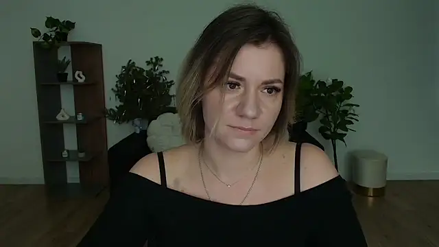 Snapshot of MariaSttone chatting on February 4, 2025, 1:27 pm MariaSttone online show from February 4, 2025, 1:27 pm