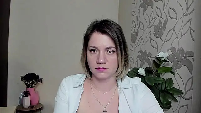 Snapshot of MariaSttone chatting on February 25, 2025, 7:25 pm MariaSttone online show from February 25, 2025, 7:25 pm