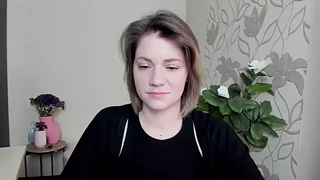 Snapshot of MariaSttone chatting on March 6, 2025, 1:57 pm MariaSttone online show from March 6, 2025, 1:57 pm