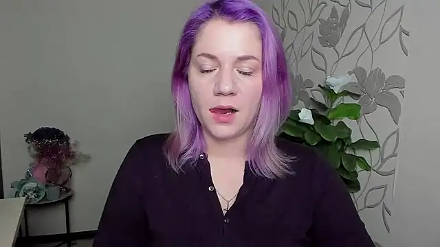 MariaSttone online show from April 4, 2026, 9:01 pm