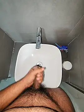 rahulGJ03 online show from December 28, 2024, 5:46 pm