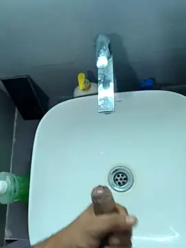 rahulGJ03 online show from October 22, 2025, 10:09 pm