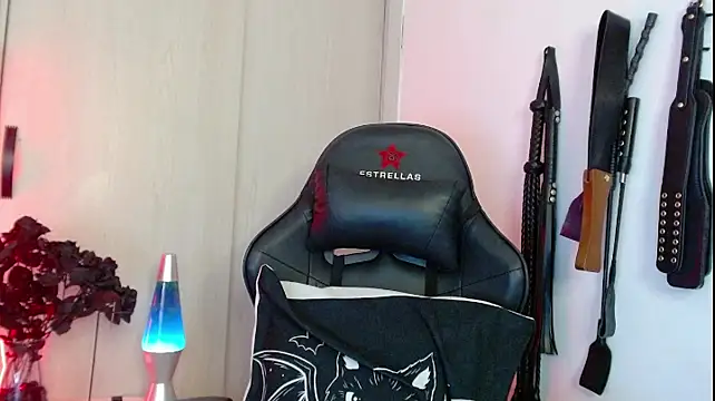 Alisson Beckett online show from March 24, 2026, 11:43 pm