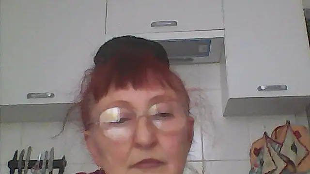 TanyaSweet634 online show from November 3, 2025, 9:21 am