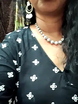 Snapshot of Bangarupapa chatting on February 2, 2026, 6:28 pm Bangarupapa online show from February 2, 2026, 6:28 pm