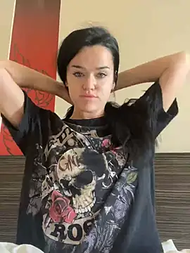 English-Chloe96 online show from February 3, 2025, 3:31 am