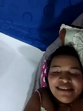 Snapshot of _violetta_- chatting on February 5, 2026, 11:42 pm violetta - online show from February 5, 2026, 11:42 pm