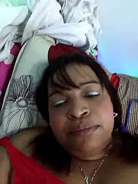 Snapshot of _violetta_- chatting on February 14, 2026, 1:08 pm violetta - online show from February 14, 2026, 1:08 pm