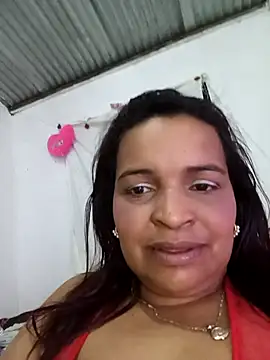 Snapshot of _violetta_- chatting on February 20, 2026, 11:38 pm violetta - online show from February 20, 2026, 11:38 pm