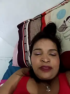 Snapshot of _violetta_- chatting on February 26, 2026, 11:37 pm violetta - online show from February 26, 2026, 11:37 pm