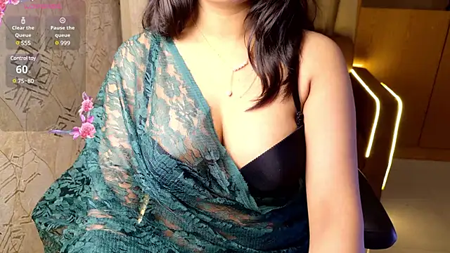 Snapshot of Punjabi_Queen1 chatting on January 17, 2025, 3:43 pm Punjabi Queen1 online show from January 17, 2025, 3:43 pm