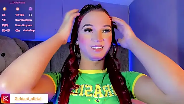 Liittle foxxxy online show from December 2, 2024, 5:26 pm