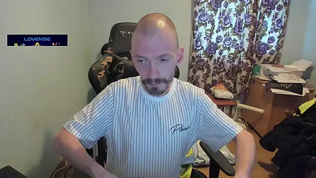 sexy264329 online show from March 3, 2025, 4:14 pm