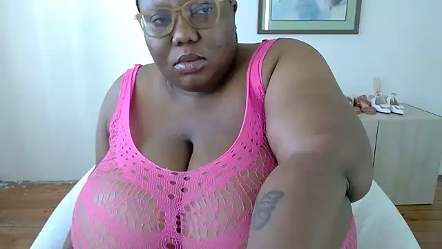 DAIRYBELLELIZxx online show from October 25, 2025, 5:48 am